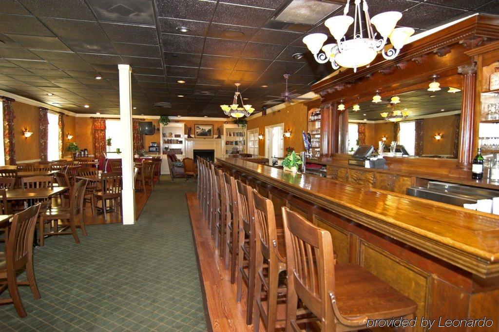 White Columns Inn Thomson Εστιατόριο φωτογραφία