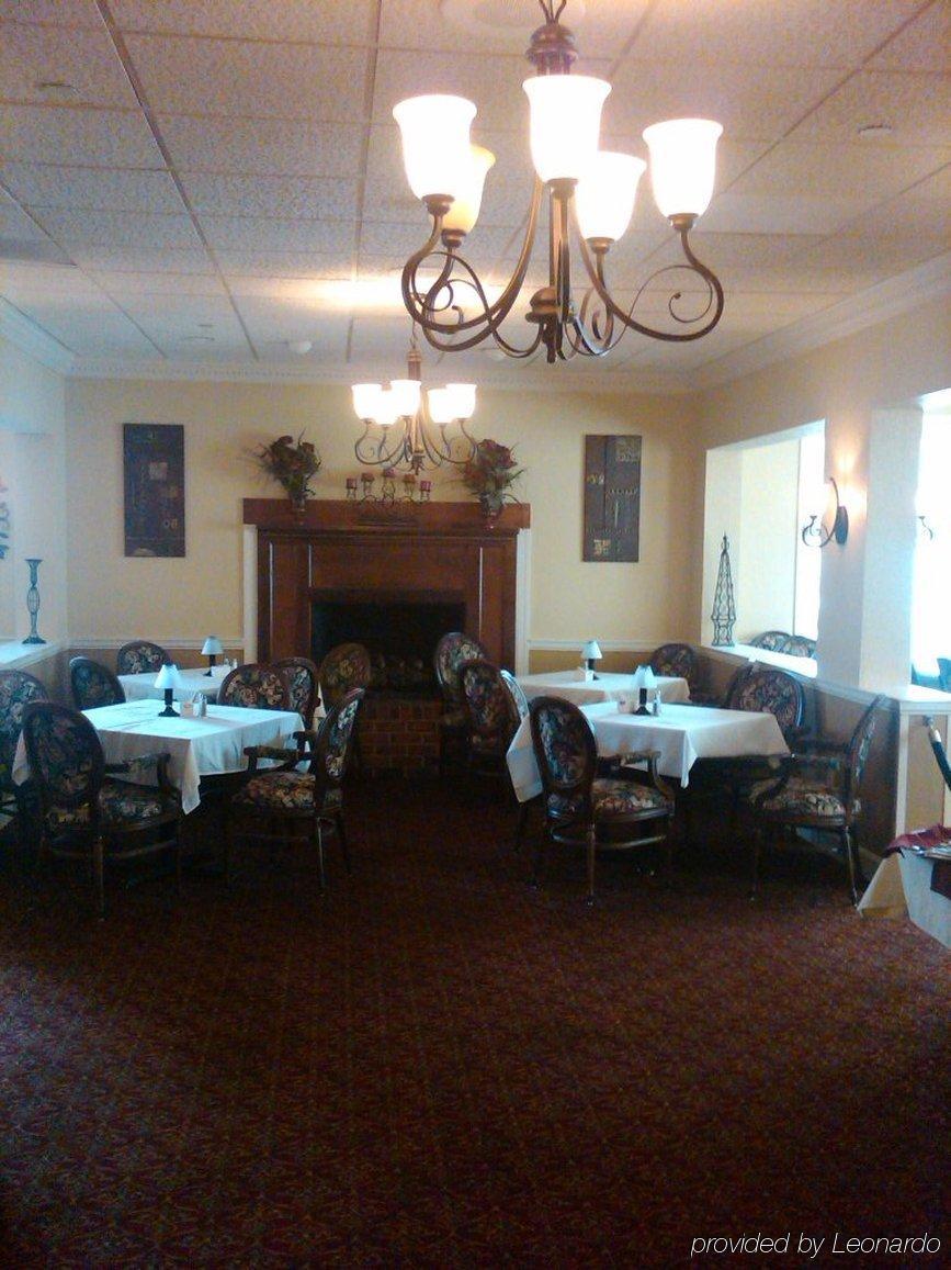 White Columns Inn Thomson Εστιατόριο φωτογραφία
